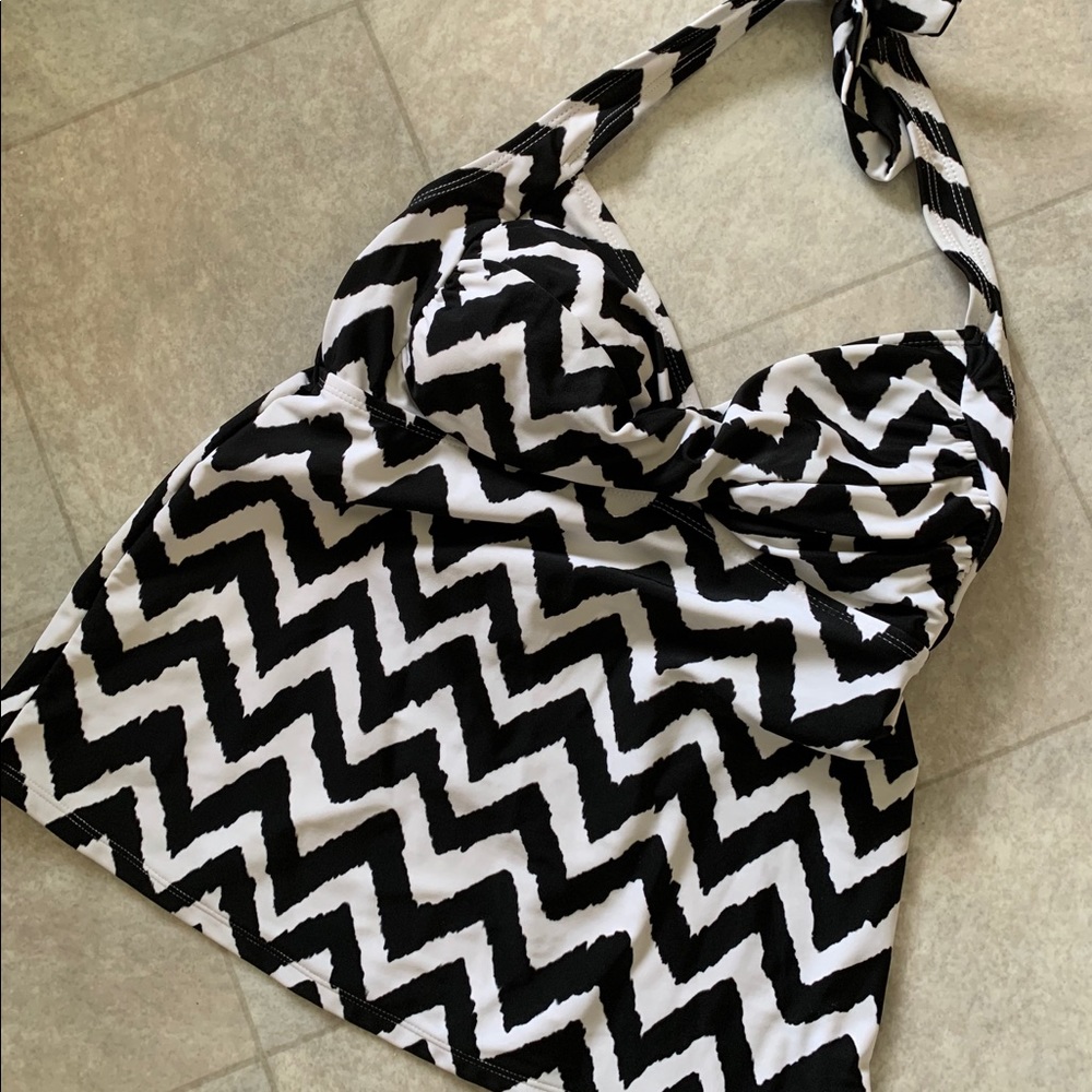 Catalina Tankini Top 🖤🤍